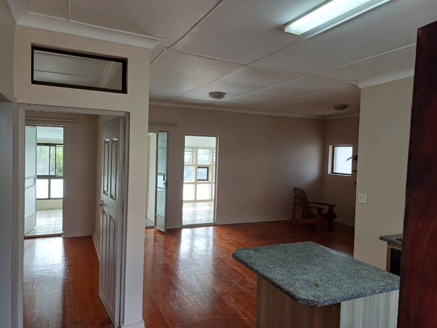9 Bedroom Property for Sale in Greenfields Eastern Cape